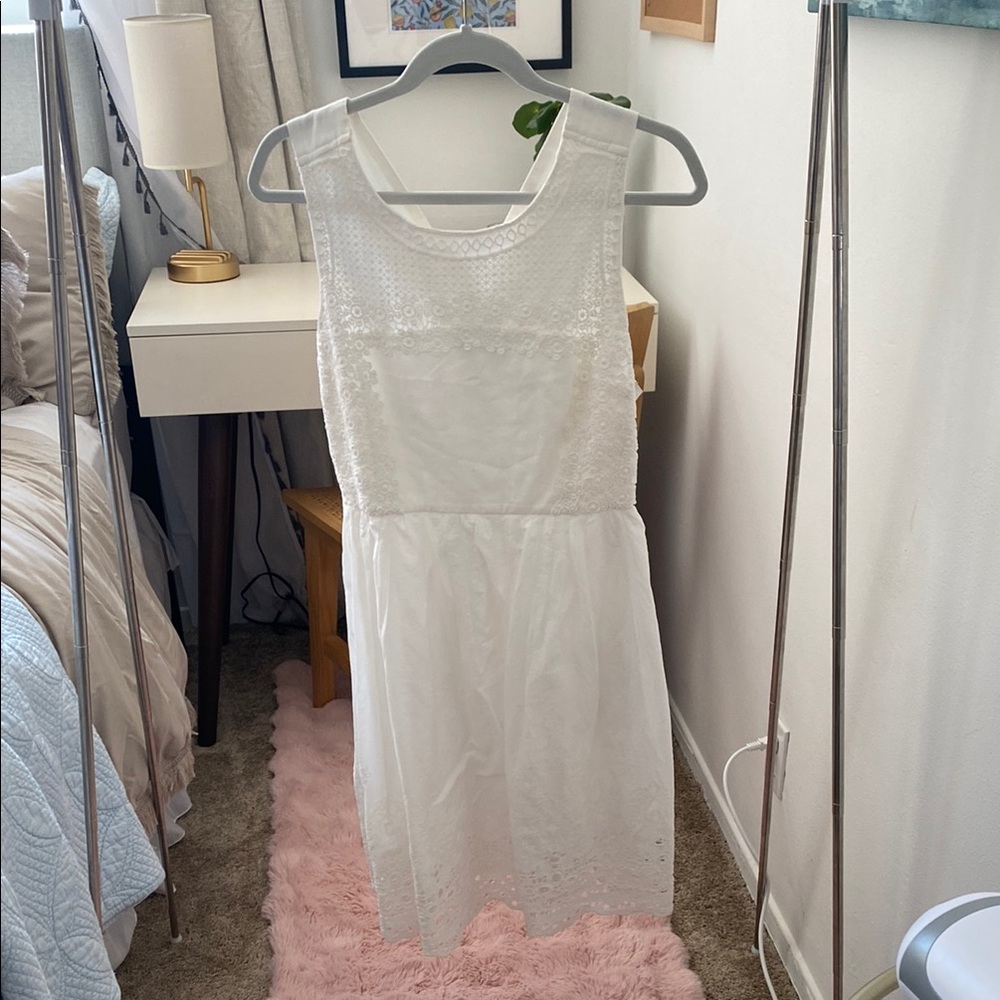 Esley White Sleeveless Dress
